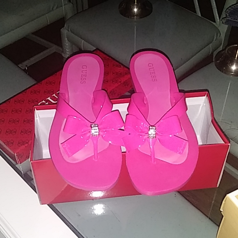 Guess HOT PINK SLIP ON FLIP FLOPS